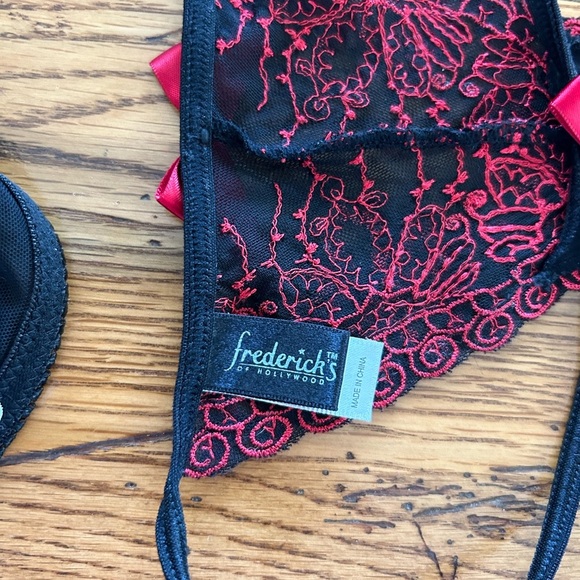 Fredricks of Hollywood - Picture 4 of 10